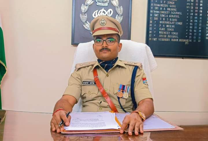 जनपद रुद्रप्रयाग में नवनियुक्त पुलिस अधीक्षक  अक्षय प्रहलाद कोंडे ने ग्रहण किया कार्यभार।